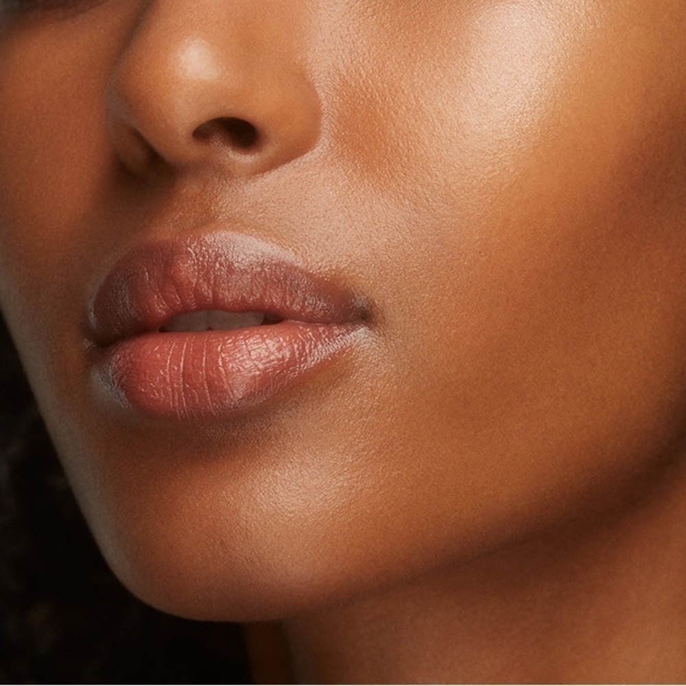 SURRATT DEW DROP FOUNDATION 15 Medium Bronze / Crimson.